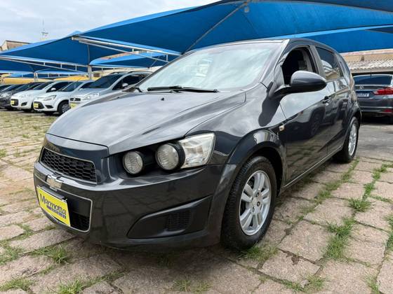 CHEVROLET SONIC 1.6 LT 16V FLEX 4P MANUAL CHEVROLET SONIC 1.6 LT 16V FLEX 4P MANUAL